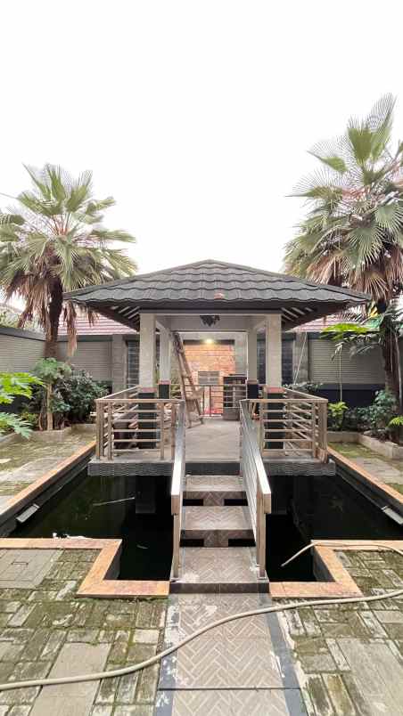 dijual rumah kebon jeruk