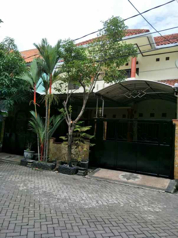 dijual rumah kebraon indah