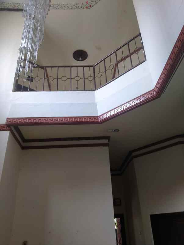 dijual rumah kebraon indah