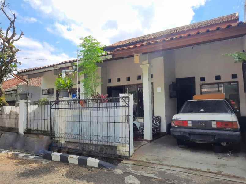 dijual rumah kec cimahi utara