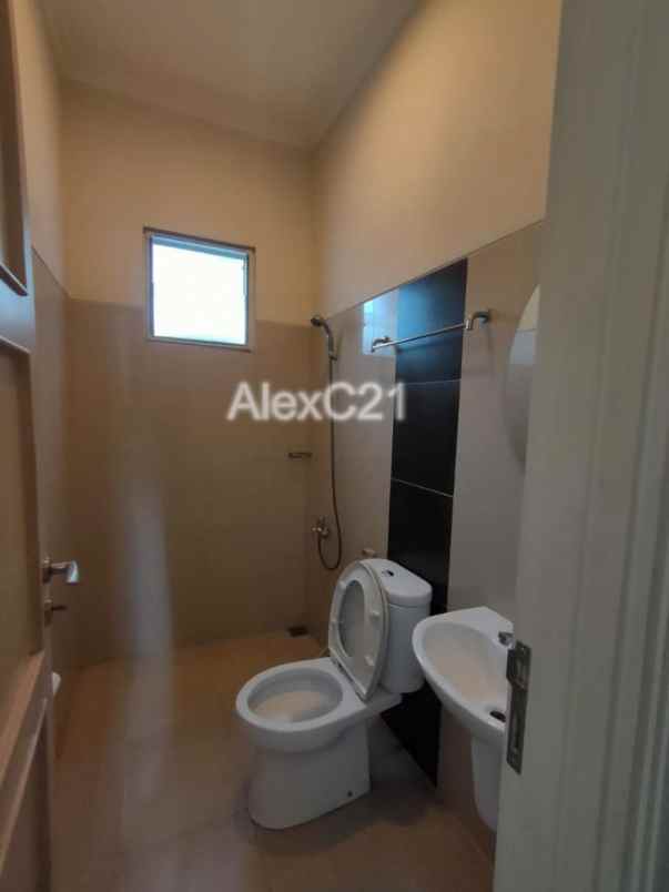 dijual rumah kelapa dua