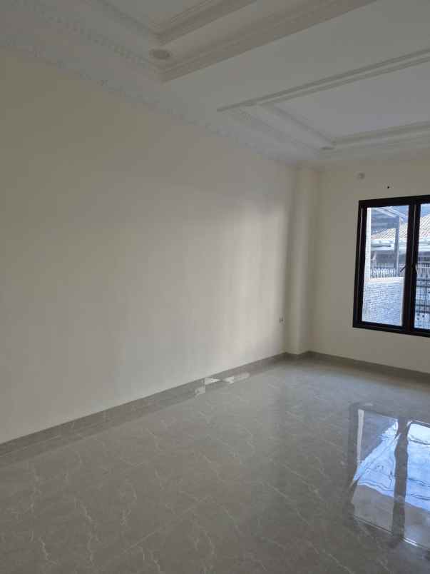 dijual rumah kelapa gading