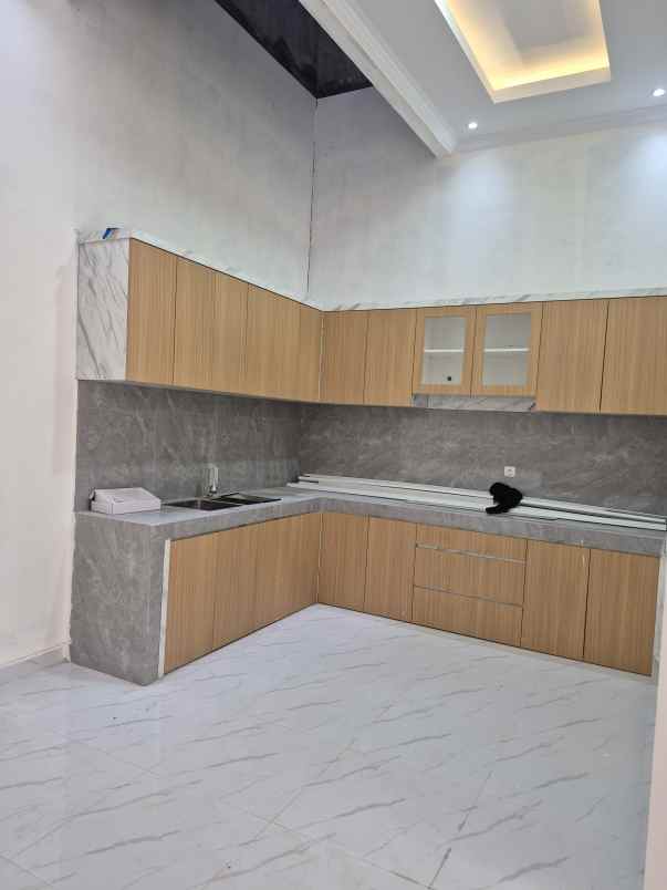 dijual rumah kelapa gading