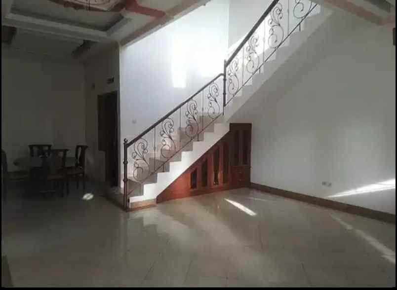 dijual rumah kemangsari jatibening