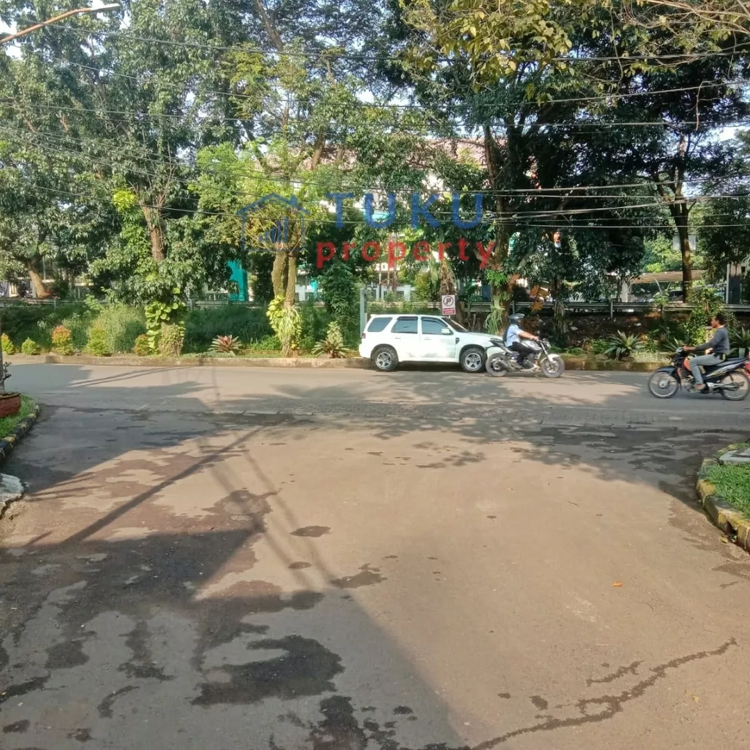 dijual rumah kencana loka bsd ciater