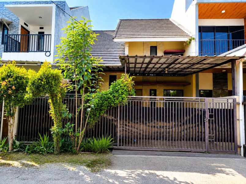 dijual rumah komplek baturaden techno