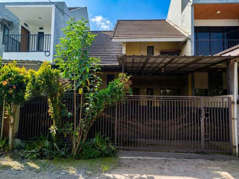dijual rumah komplek baturaden techno