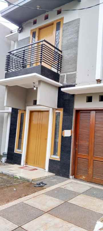 dijual rumah komplek buahbatu regency