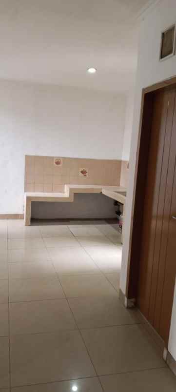 dijual rumah komplek buahbatu regency
