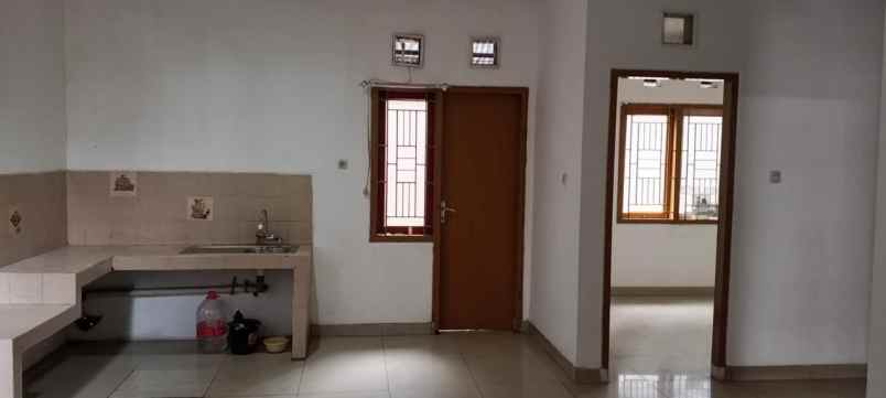 dijual rumah komplek buahbatu regency
