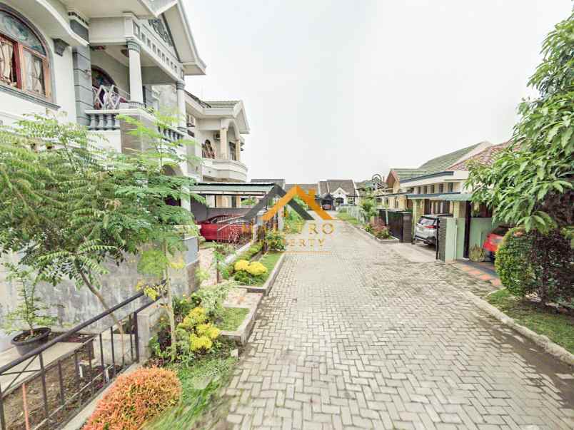 dijual rumah komplek bumi asri jalan