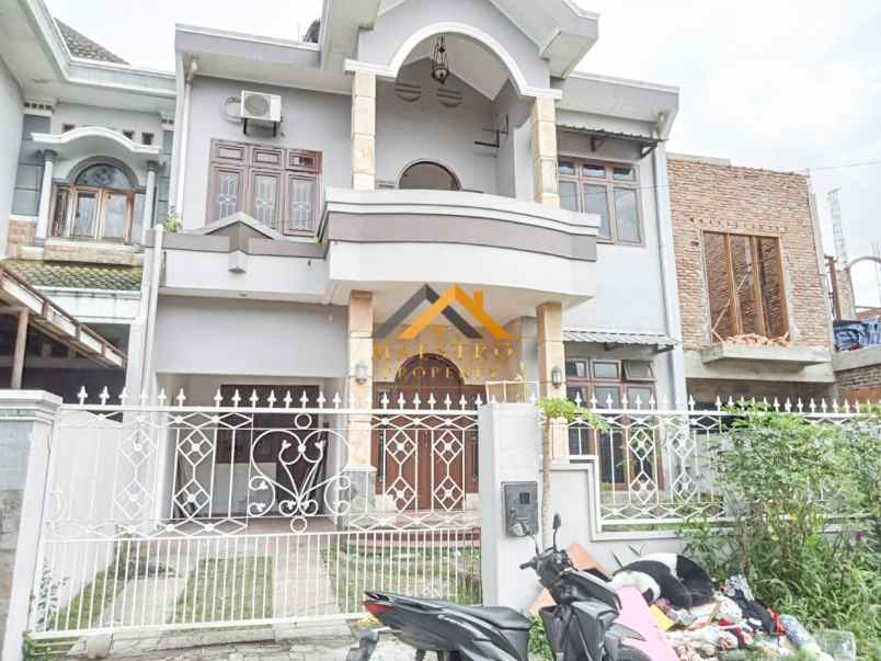 dijual rumah komplek bumi asri jalan