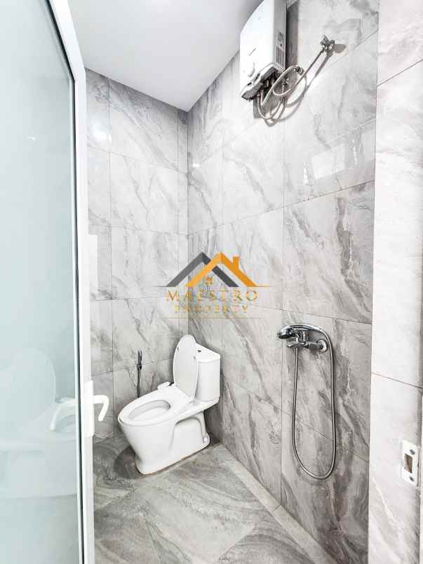 dijual rumah komplek cemara asri jalan