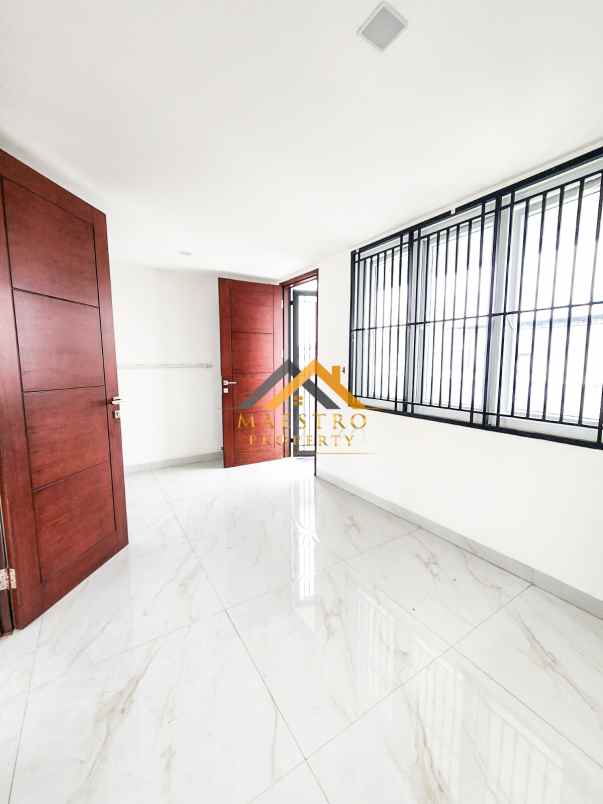 dijual rumah komplek cemara asri jalan