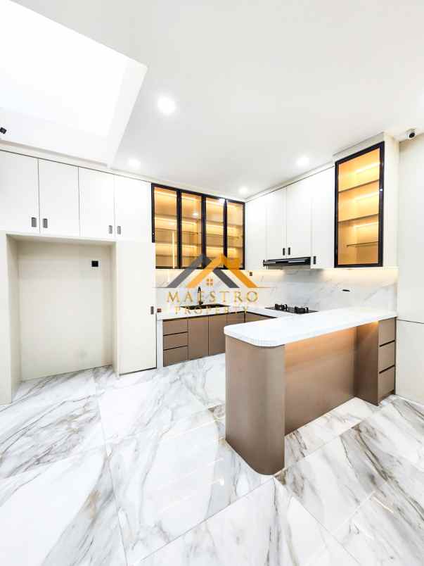 dijual rumah komplek cemara asri jalan