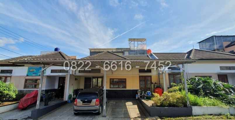 dijual rumah komplek ciwaruga