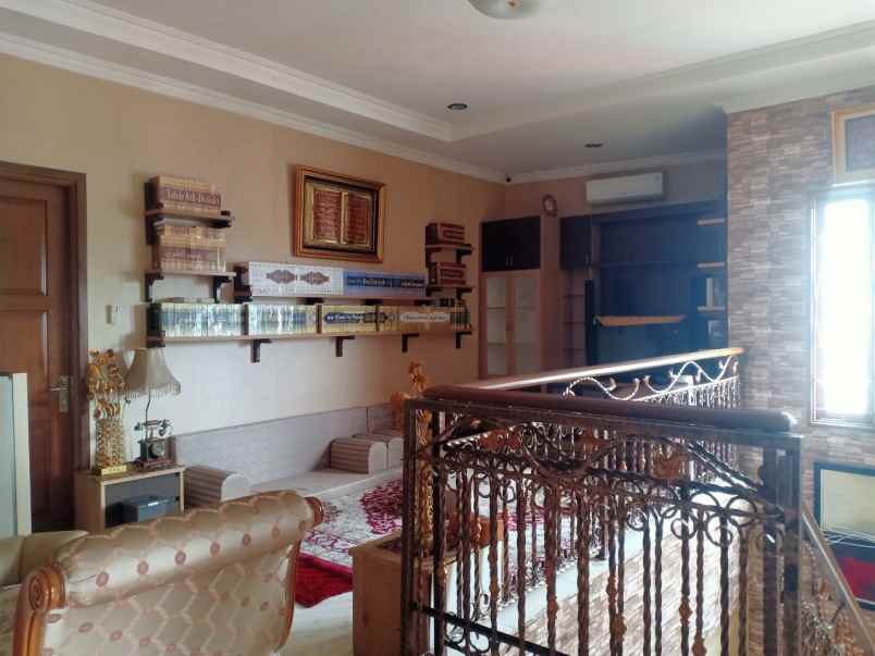 dijual rumah komplek fatmawati