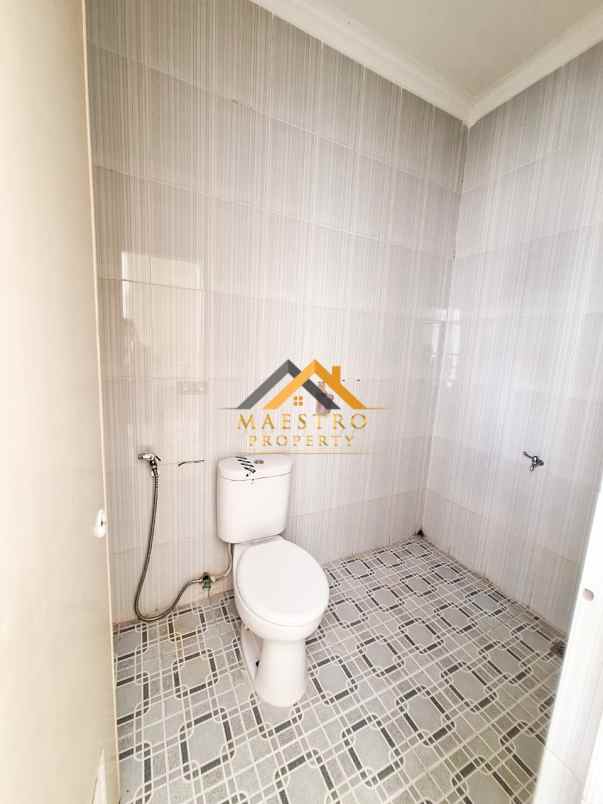 dijual rumah komplek green park type