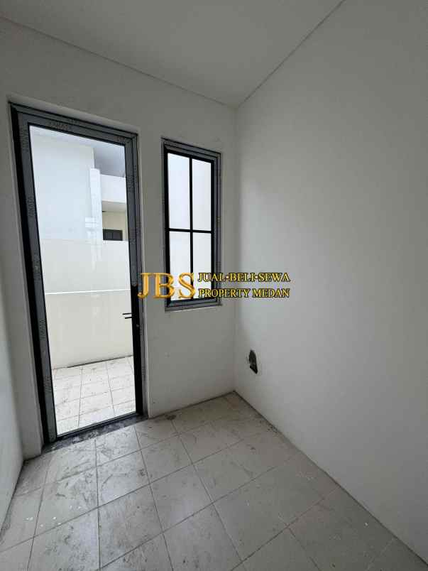 dijual rumah komplek jewel garden jalan