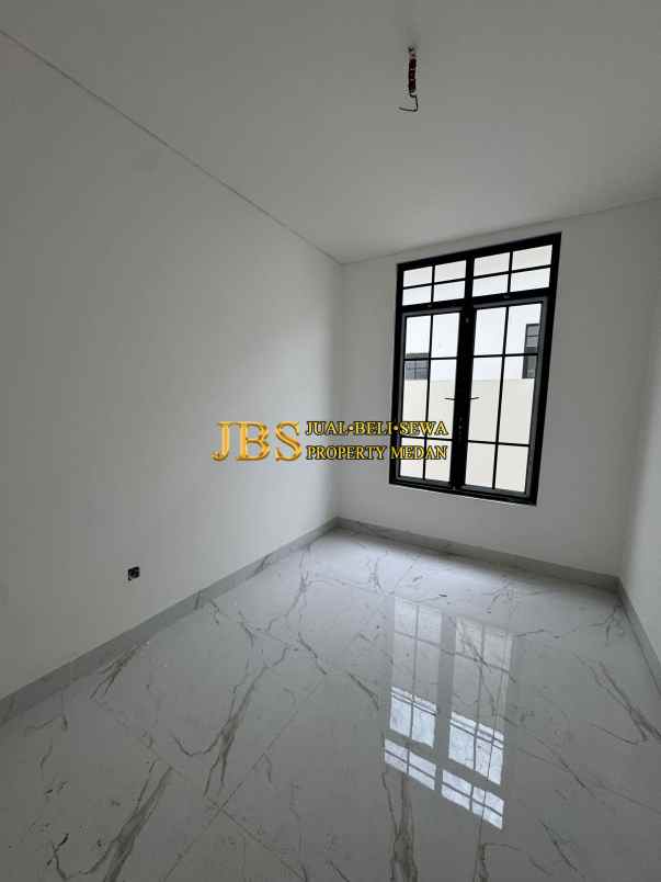 dijual rumah komplek jewel garden jalan