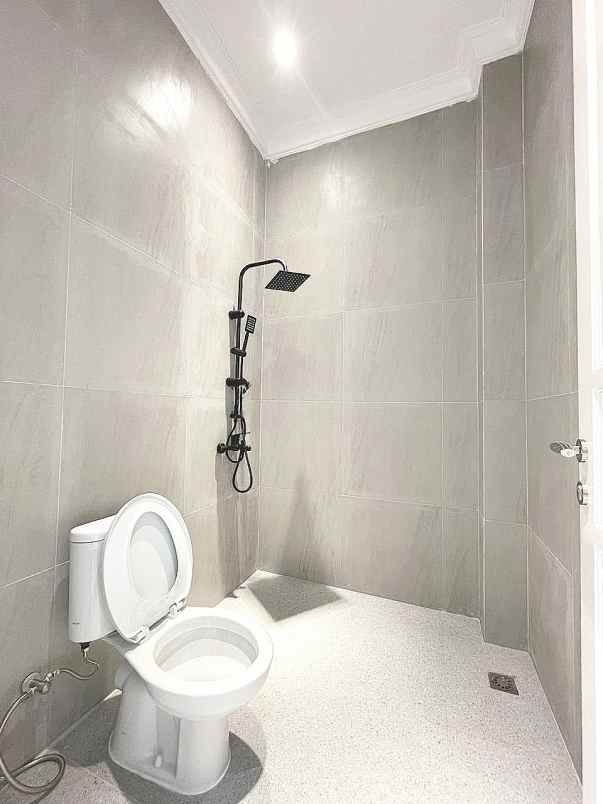 dijual rumah komplek joglo jakarta barat