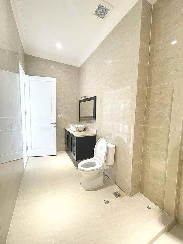 dijual rumah komplek joglo jakarta barat