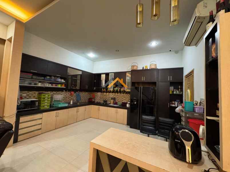 dijual rumah komplek mutiara residence