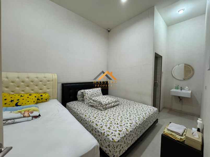 dijual rumah komplek mutiara residence
