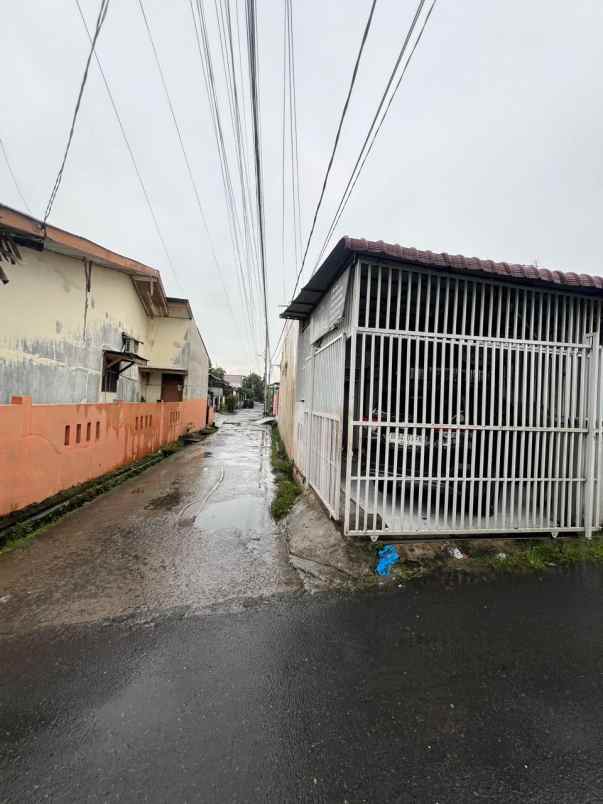 dijual rumah komplek perisai pribumi