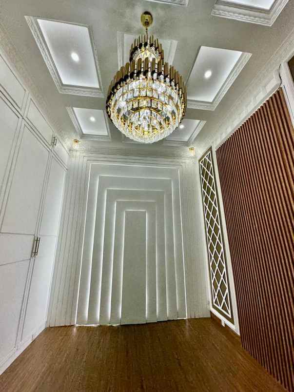 dijual rumah komplek perisai pribumi