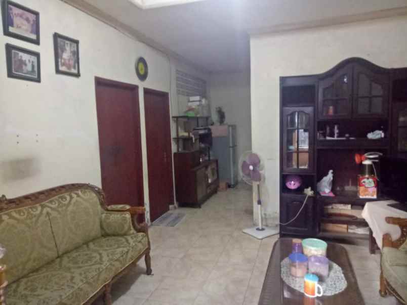 dijual rumah komplek pinang indah