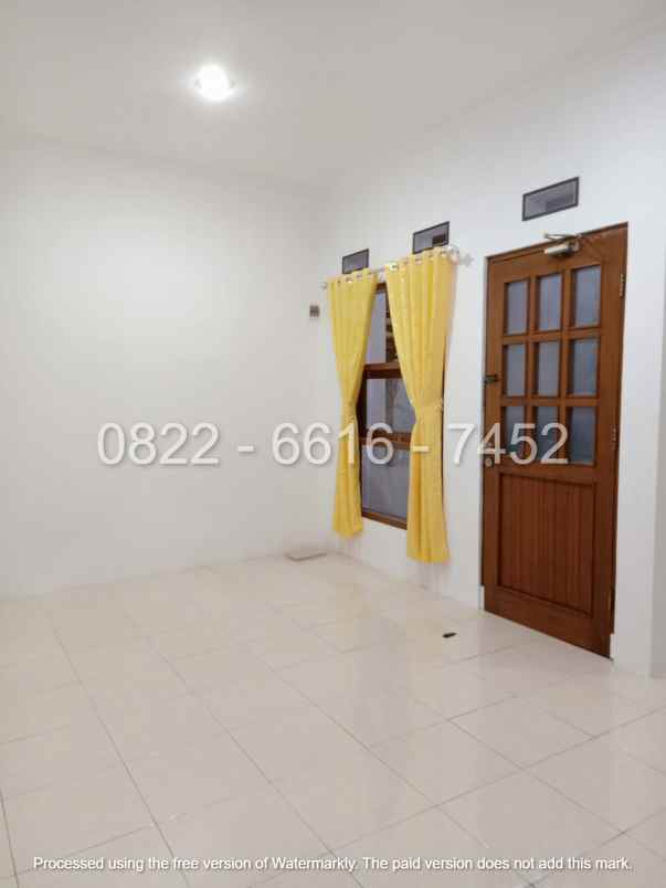 dijual rumah komplek sariwangi