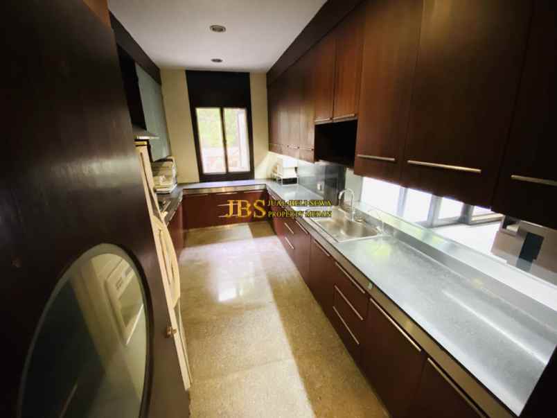 dijual rumah komplek taman malibu indah