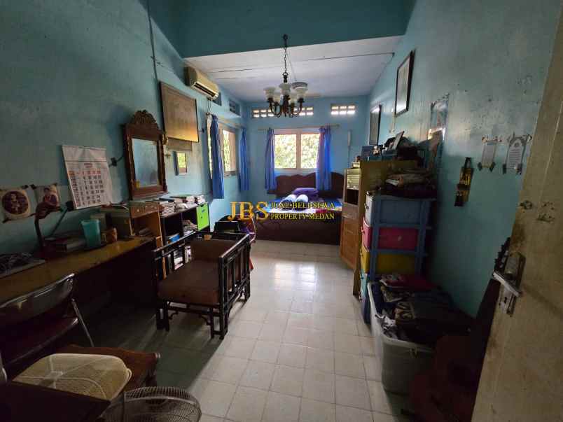 dijual rumah kondisi siap huni di jalan mahoni medan