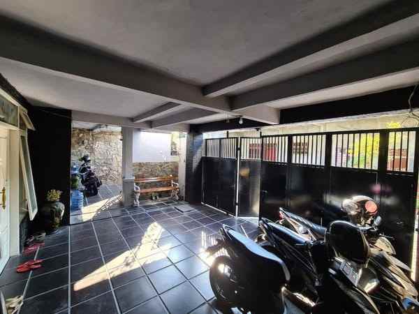 dijual rumah kost pakis tirtosari surabaya