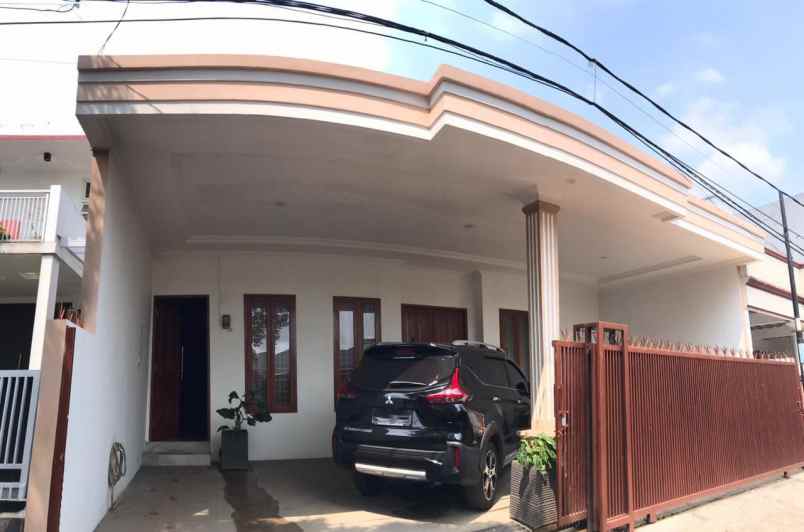 dijual rumah kranggan permai cibubur