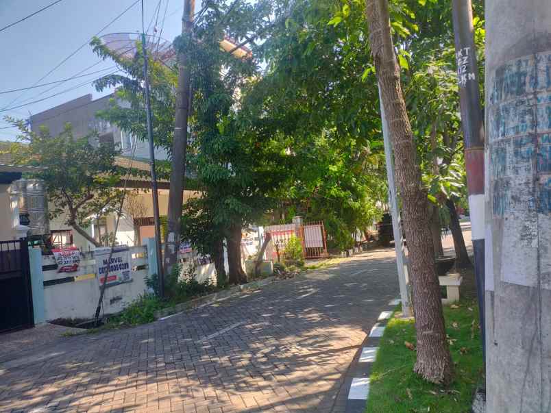 dijual rumah kutisari