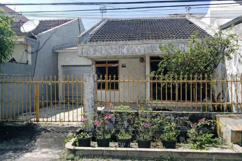 dijual rumah kutisari indah barat
