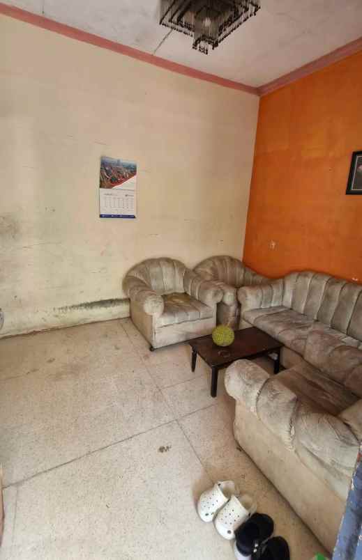 dijual rumah kutisari indah utara surabaya