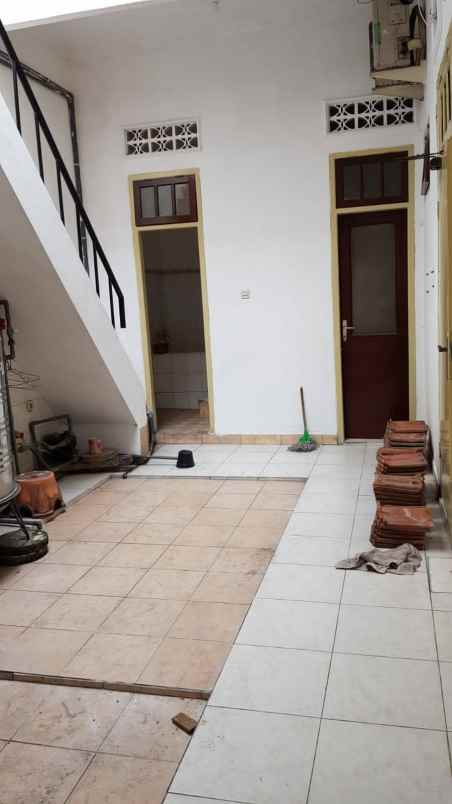 dijual rumah lebak