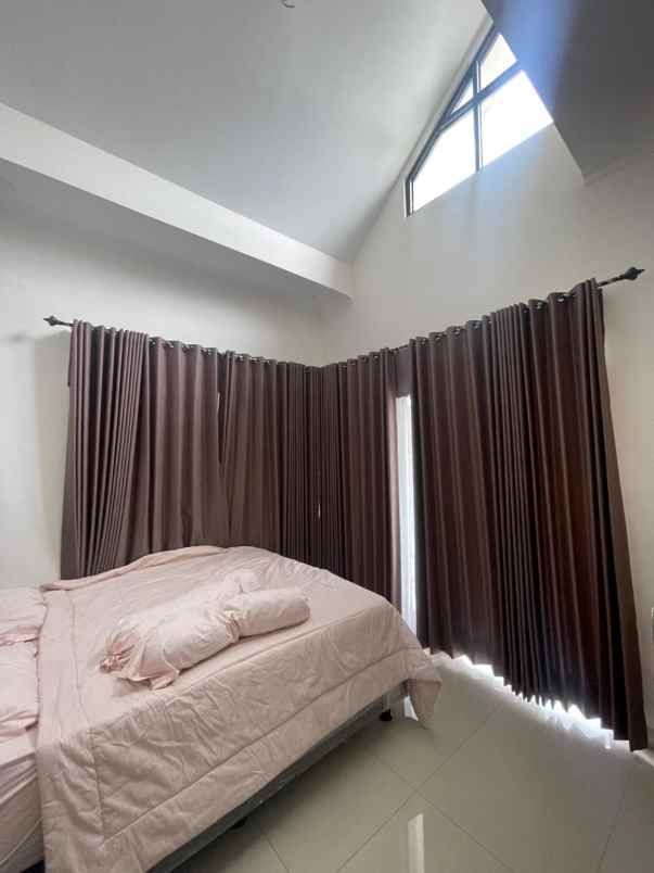 dijual rumah leuwimanggung depok