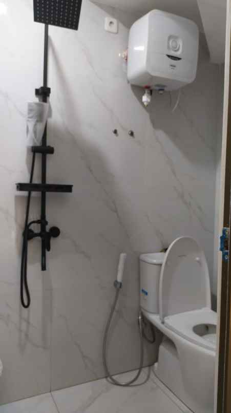 dijual rumah lippo cikarang