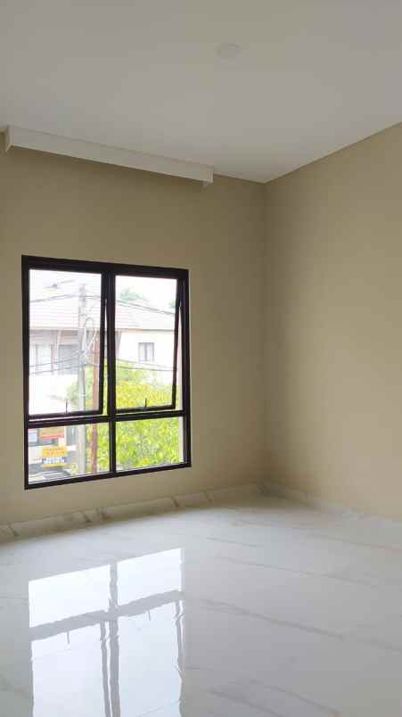 dijual rumah lippo cikarang