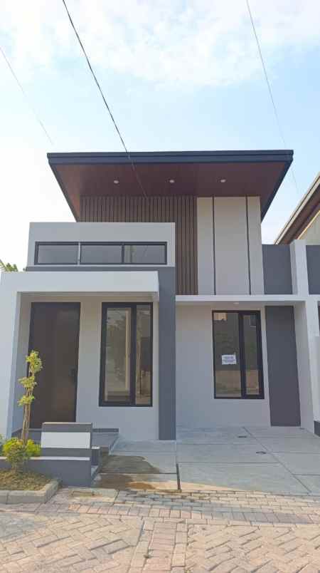 dijual rumah lokasi proyek jl kendedes