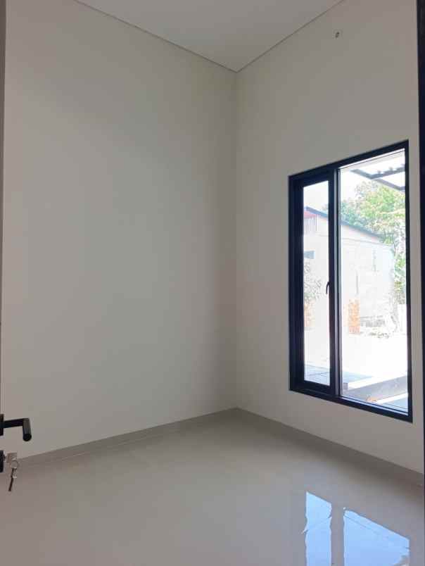 dijual rumah lokasi proyek jl kendedes