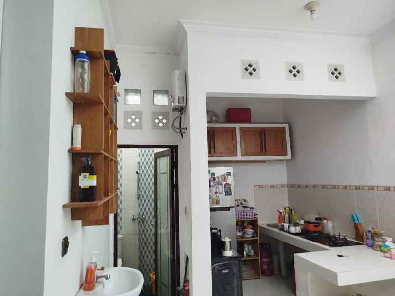 dijual rumah lokasi sulfat selatan kota malang
