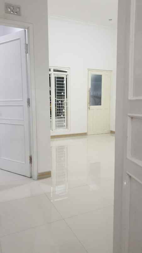 dijual rumah lokasi sulfat selatan kota malang