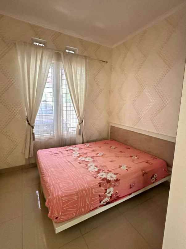 dijual rumah luas di cluster cigadung dago bandung