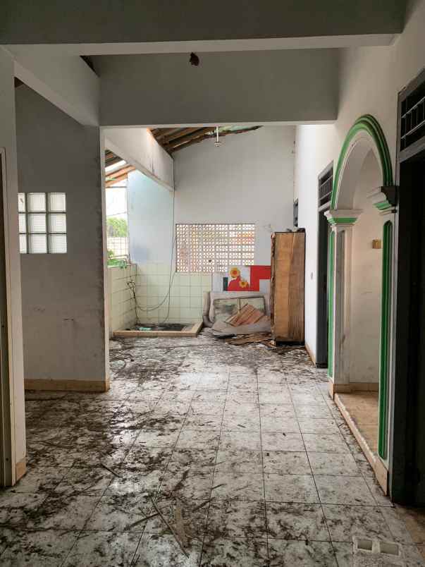 dijual rumah luas di pamulang tangerang selatan