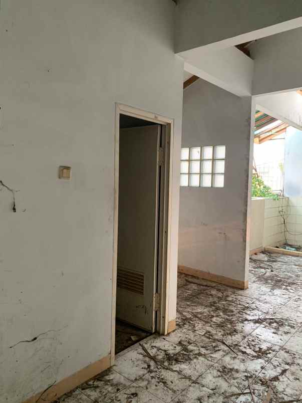 dijual rumah luas di pamulang tangerang selatan